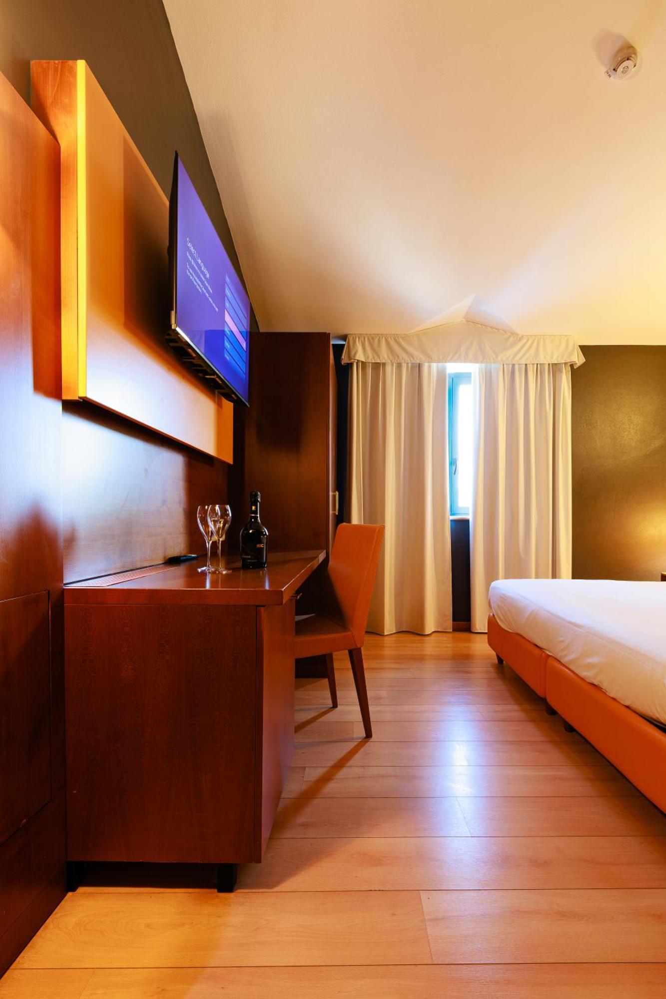 Hotel Villa Delle Rose - Malpensa Oleggio Esterno foto