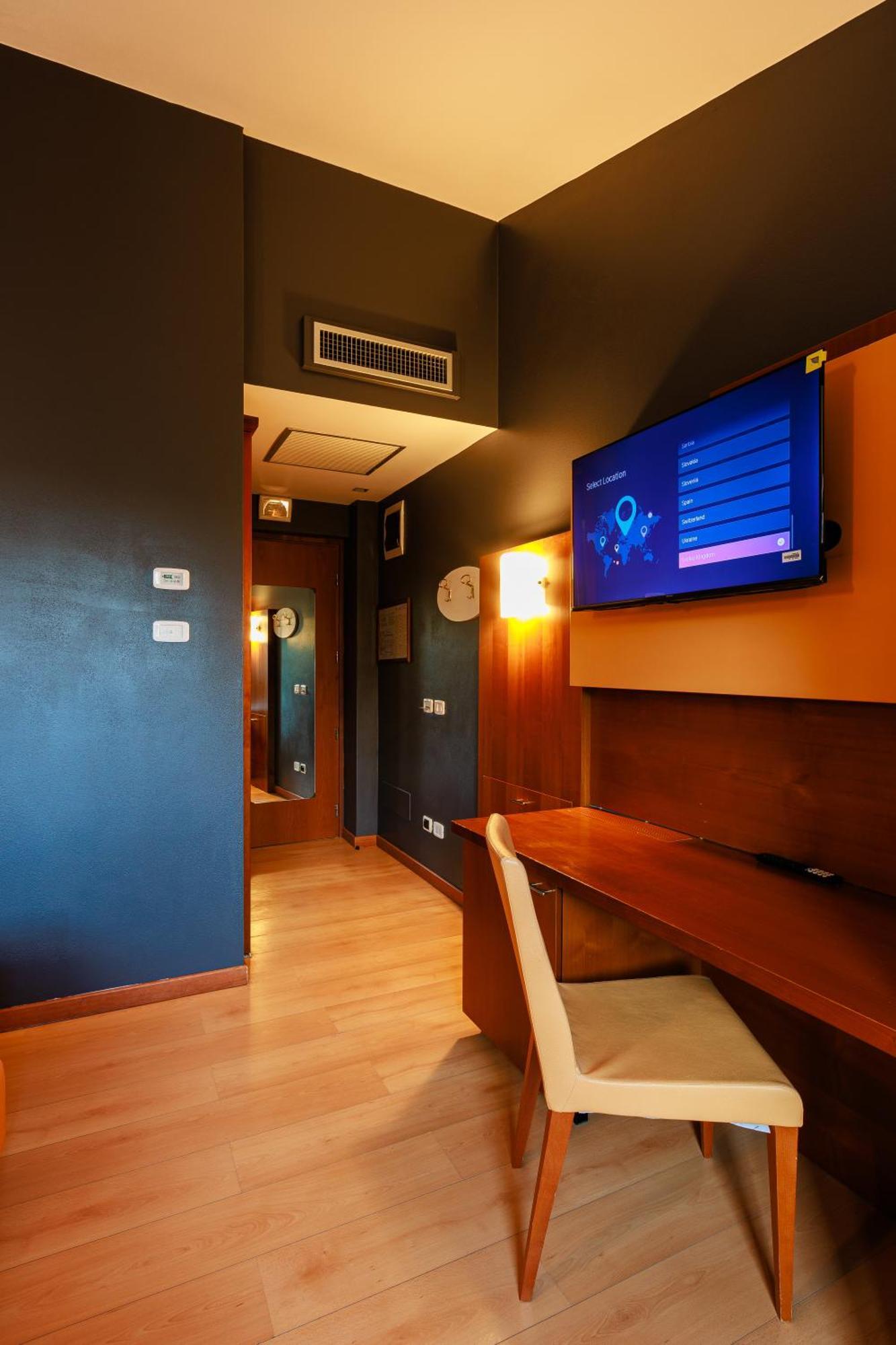 Hotel Villa Delle Rose - Malpensa Oleggio Esterno foto