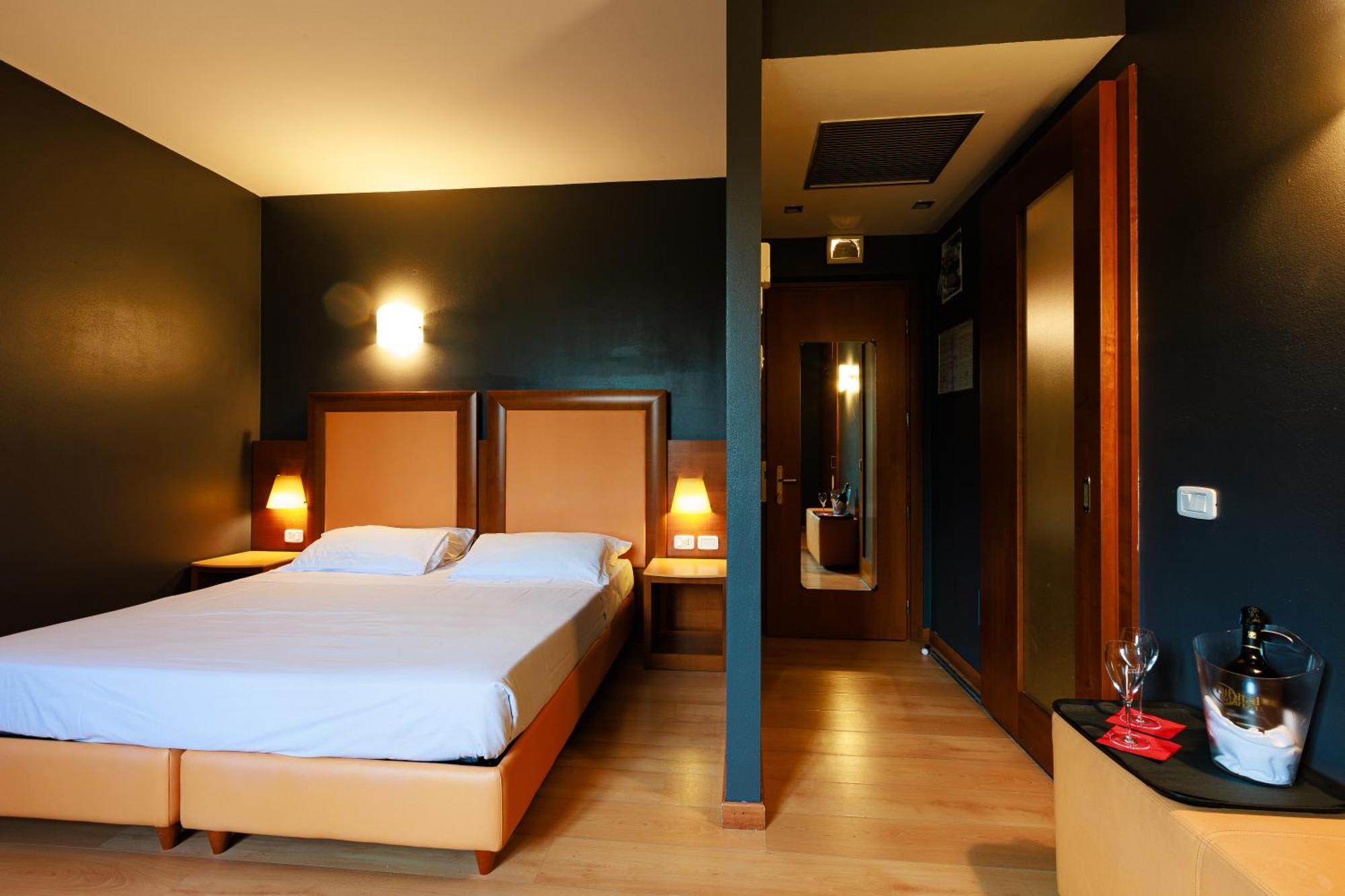 Hotel Villa Delle Rose - Malpensa Oleggio Esterno foto