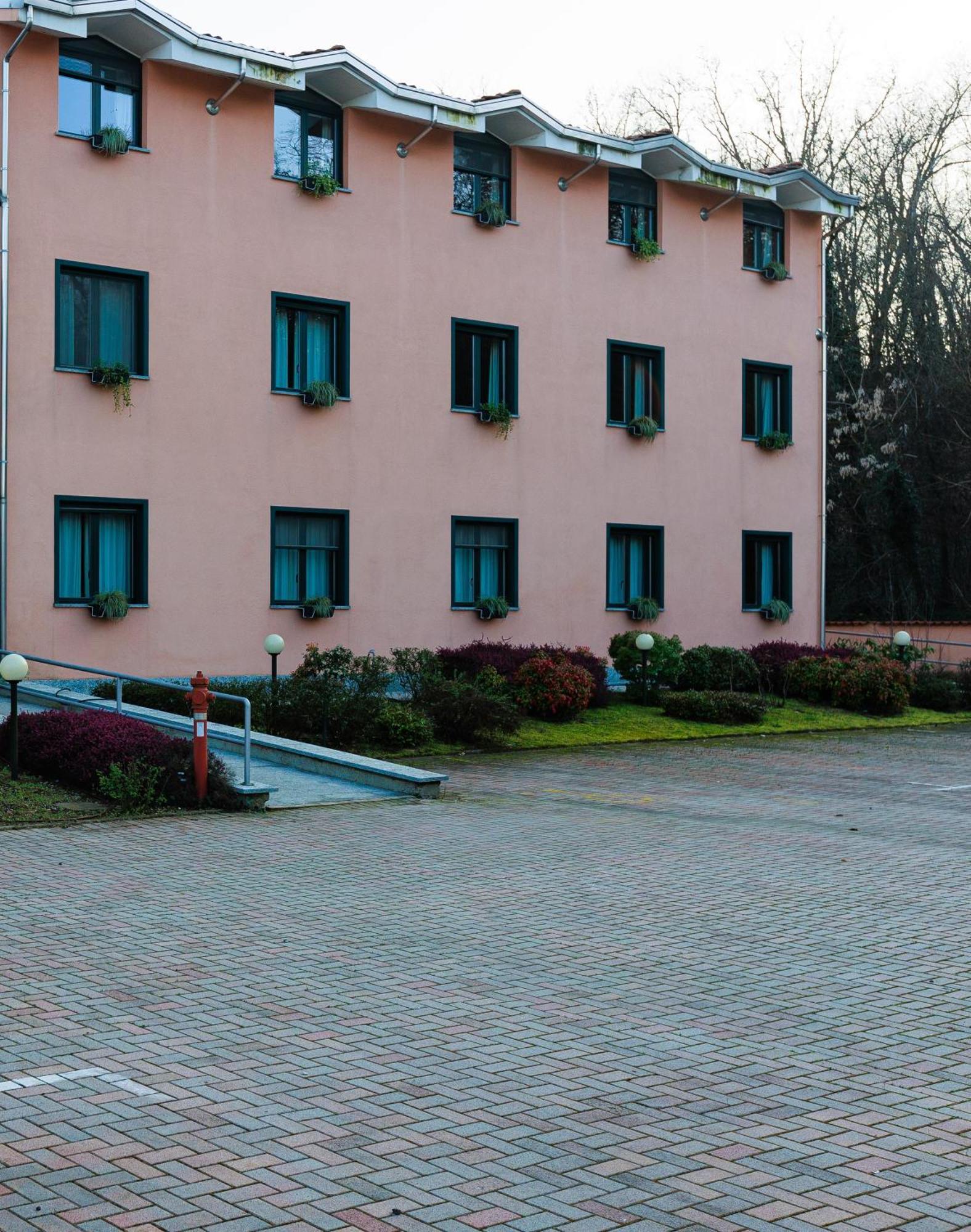 Hotel Villa Delle Rose - Malpensa Oleggio Esterno foto