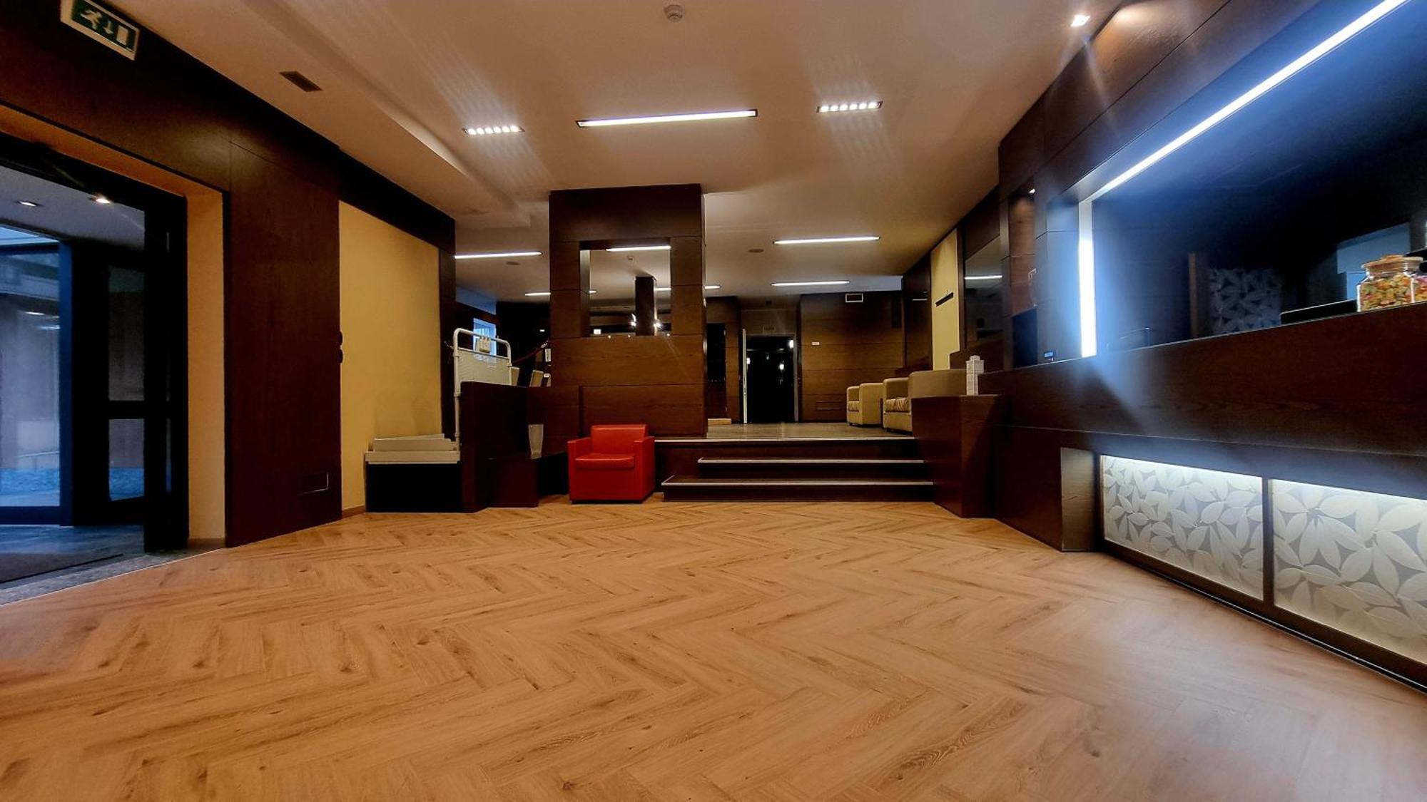 Hotel Villa Delle Rose - Malpensa Oleggio Esterno foto